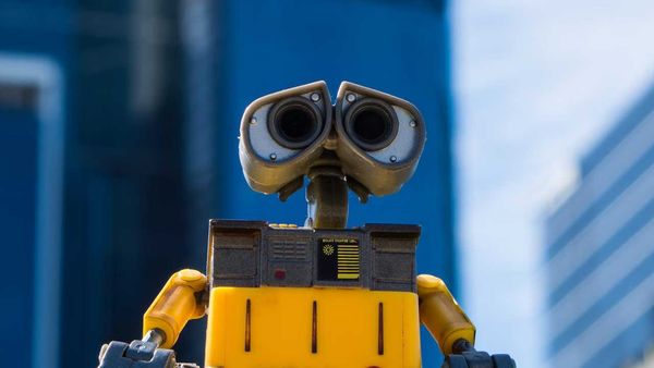 Article Header for Solar Powered Toys