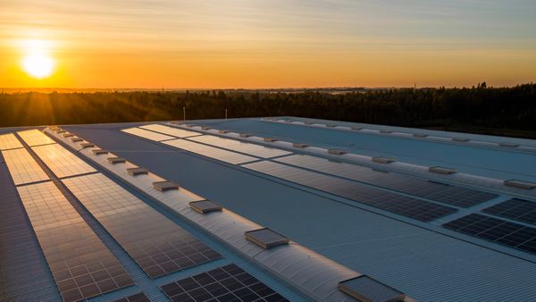 Article photo for How does Solar Power Contribute to a Sustainable and Clean Energy Future?