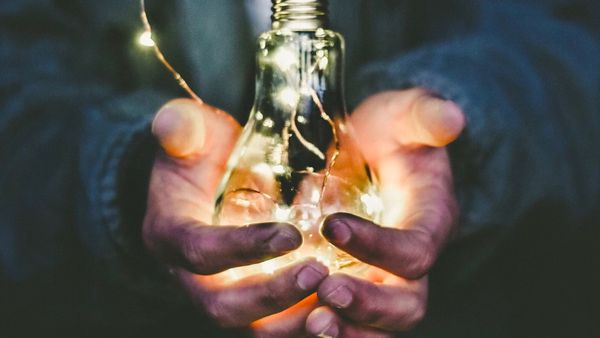 Article photo for What are the safety considerations when working with solar panels